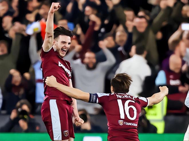 C罗主动把点球机会让给马内，一个举动彻底粉碎自私的质疑